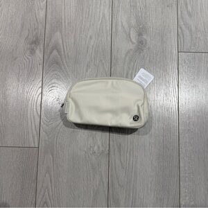 Lululemon everywhere belt bag with long strap